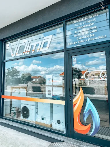 Entrada da loja Vclima com o logótipo